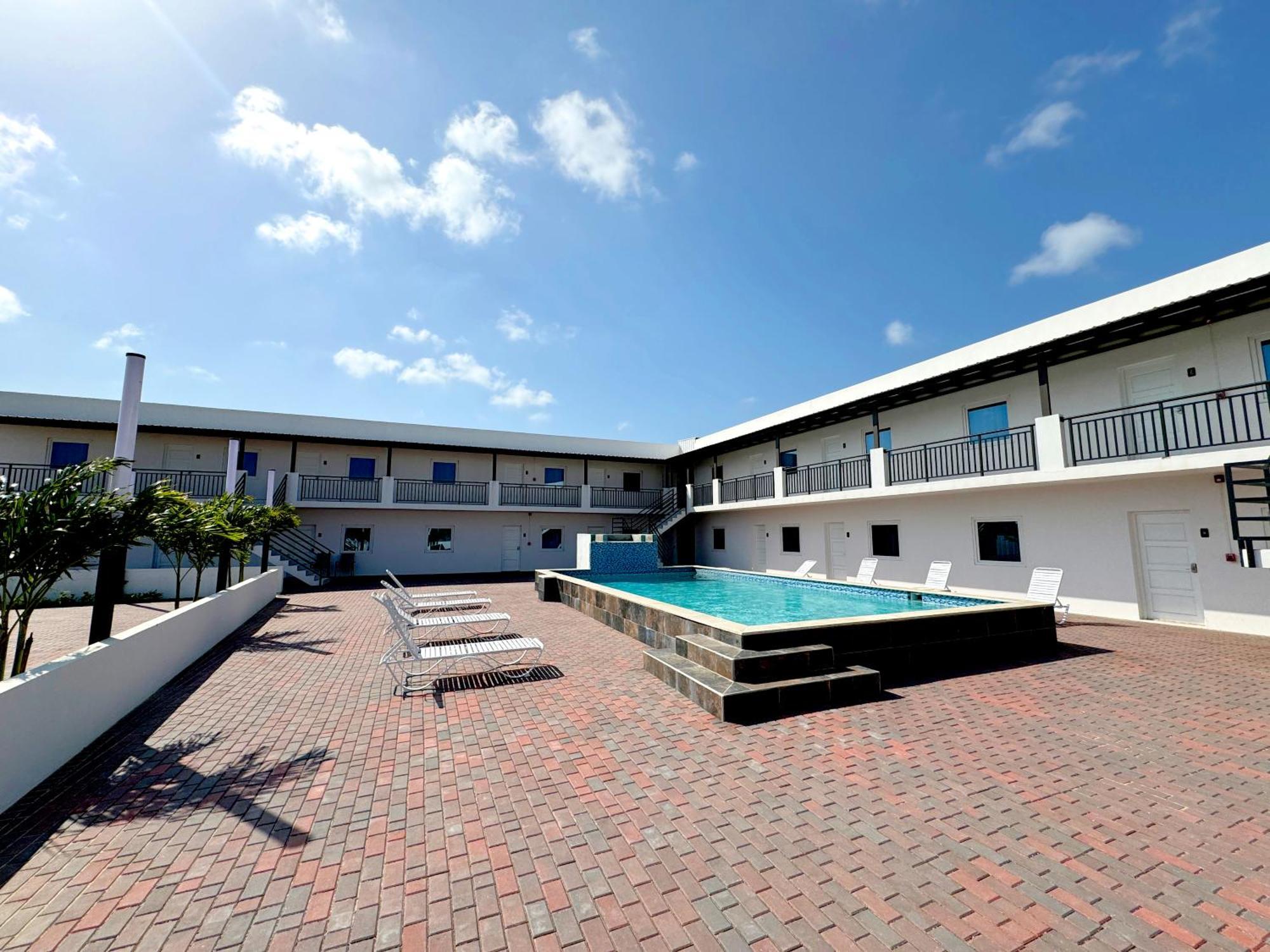 Bon Bini Suites Oranjestad Dış mekan fotoğraf