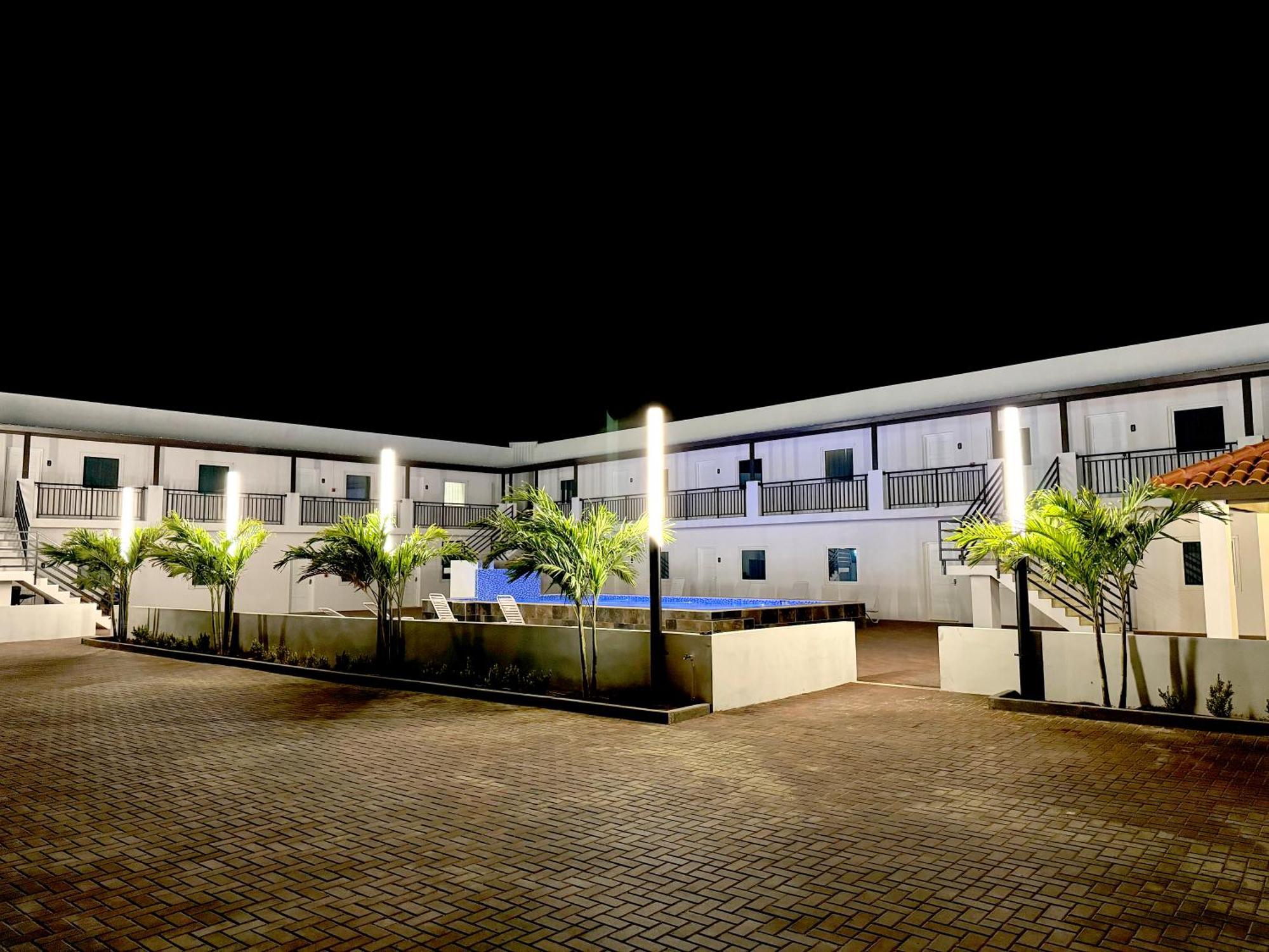 Bon Bini Suites Oranjestad Dış mekan fotoğraf